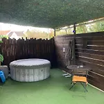 Aphrodite Loveroom Apartman Château-Landon