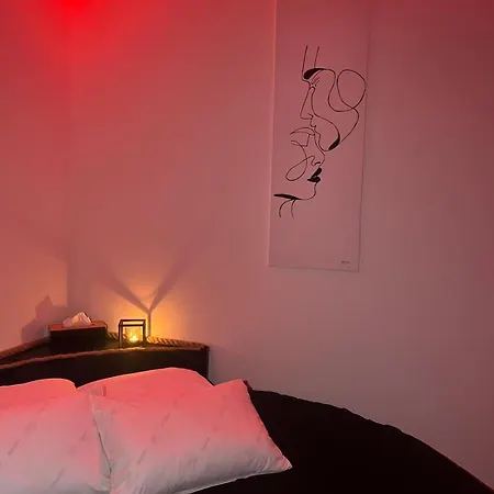 شقة Aphrodite Loveroom *